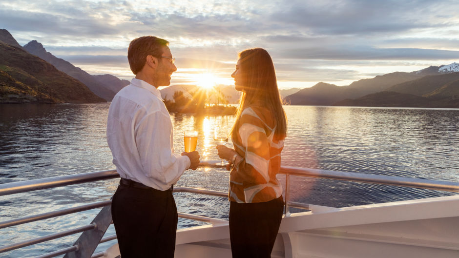 Discover the beauty of Queenstown while enjoying local wine & cheese onboard this sensational Spirit of Queenstown scenic cruise...
